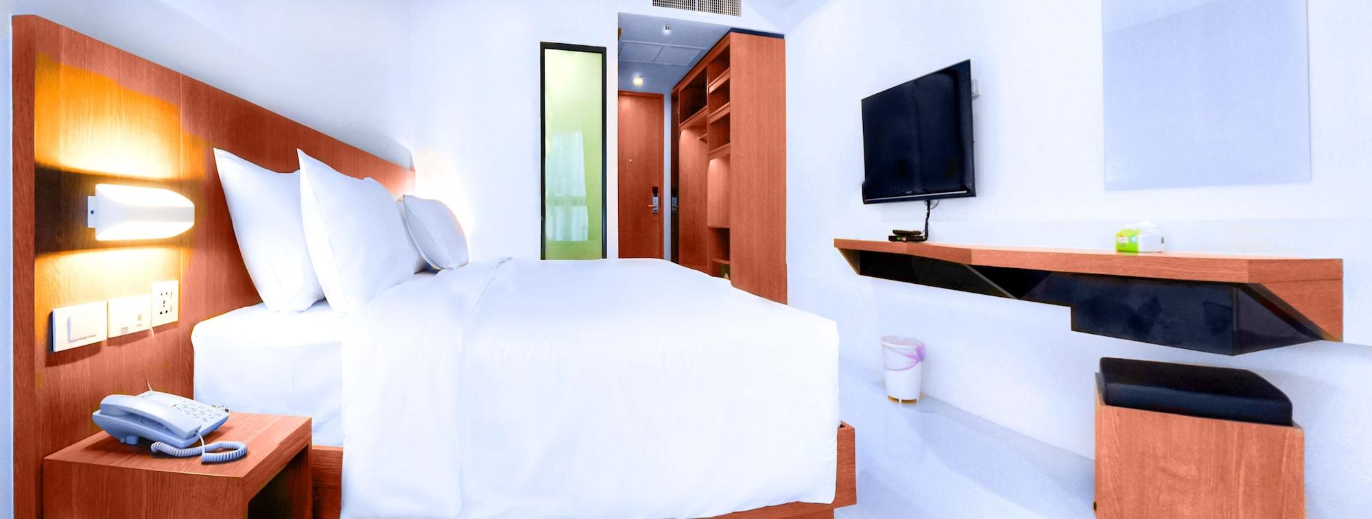 Phoenix Hotel Karon Beach Екстер'єр фото