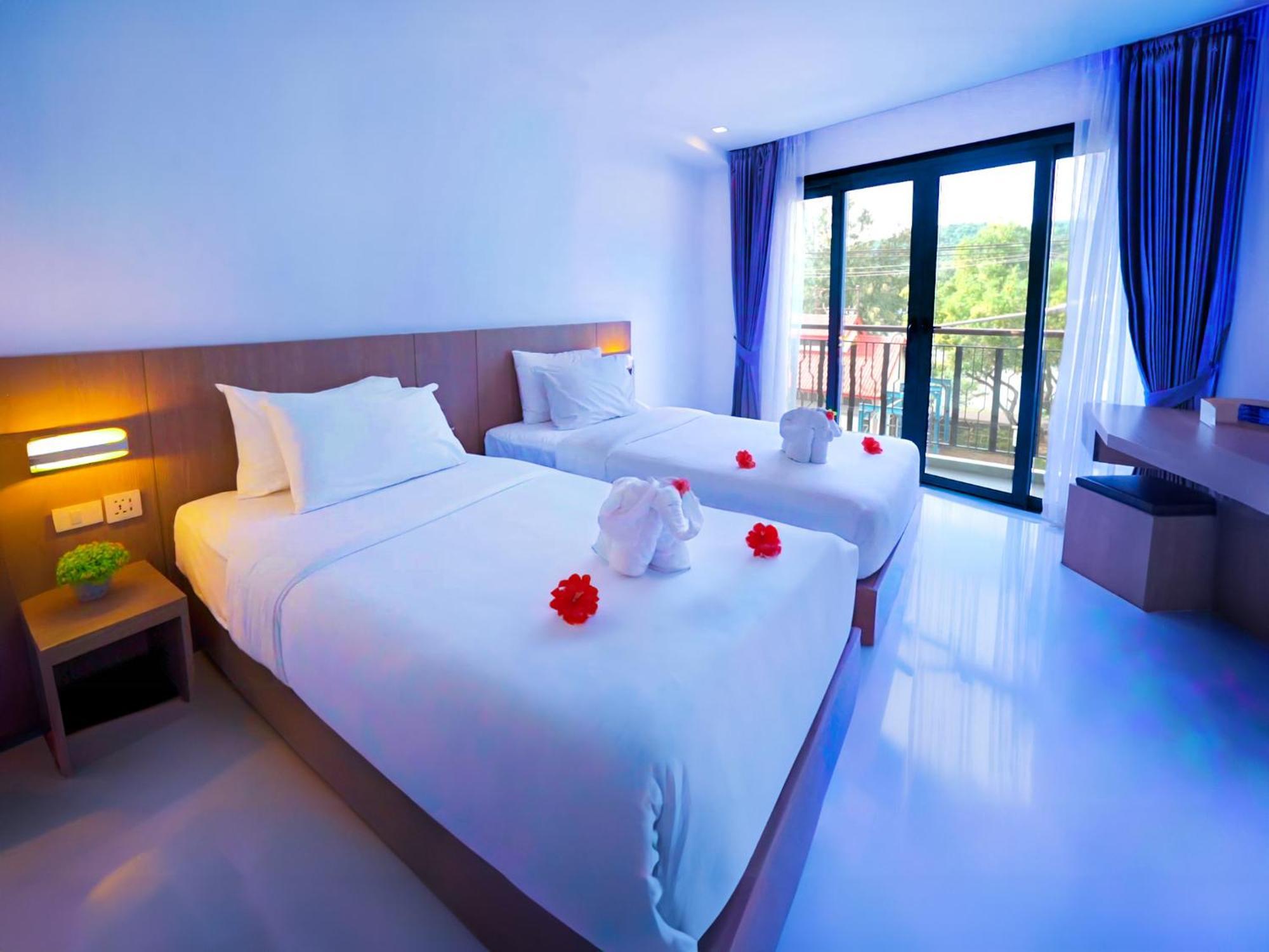 Phoenix Hotel Karon Beach Екстер'єр фото