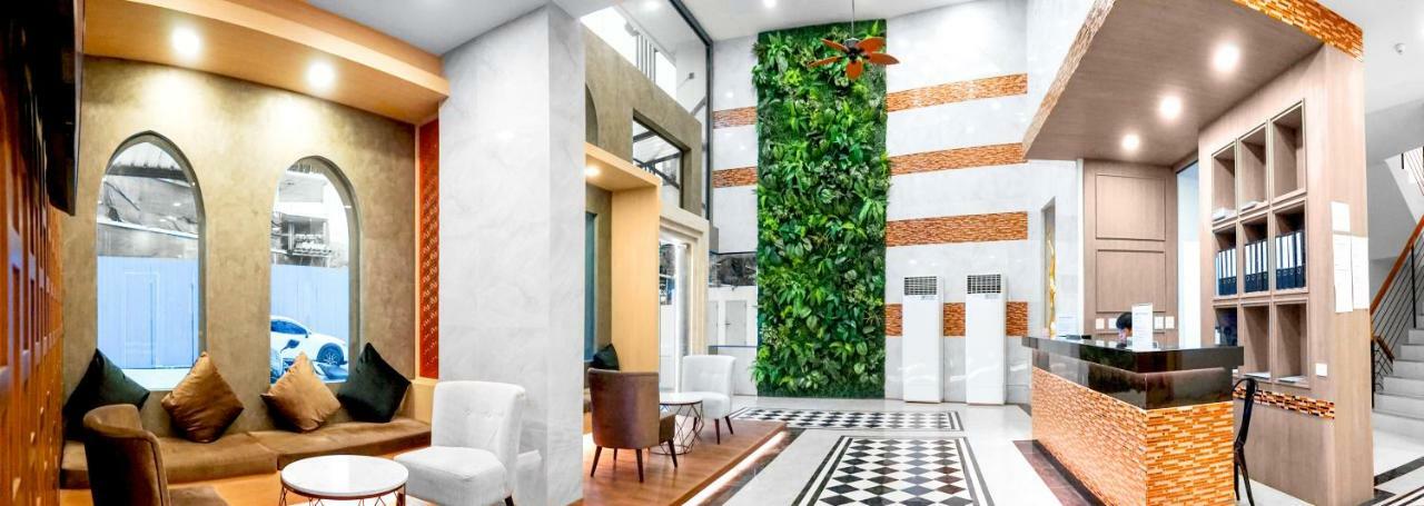 Phoenix Hotel Karon Beach Екстер'єр фото